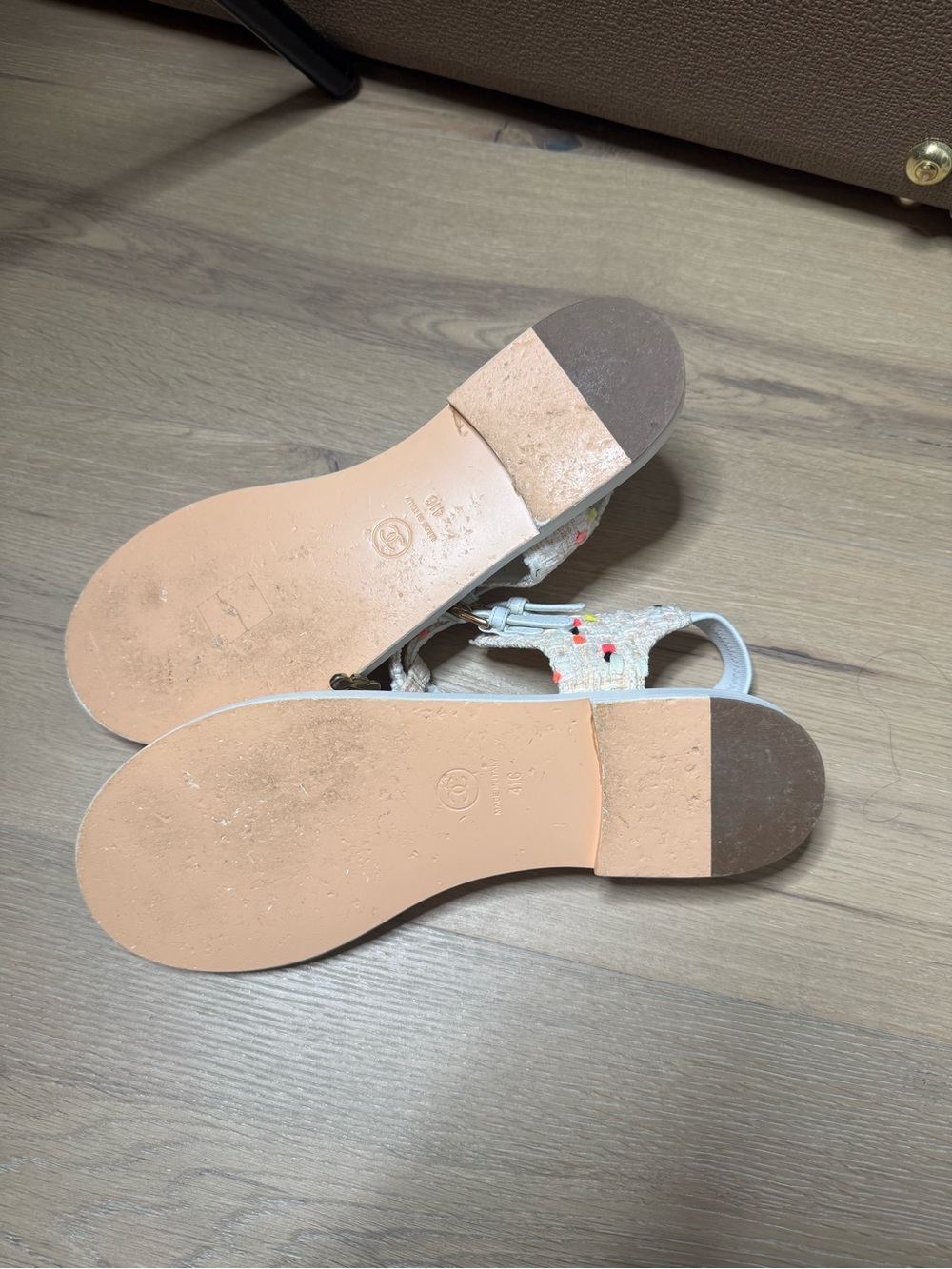 Chanel tweed thong sandals - Picture 3 of 4
